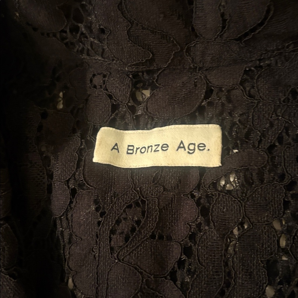 A Bronze Age oversized lace Romeo top Size M - Picture 2 of 13